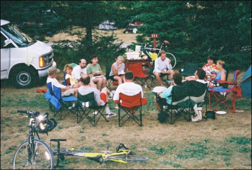 [33_Dinner_near_Magnetic_Hill.jpg]